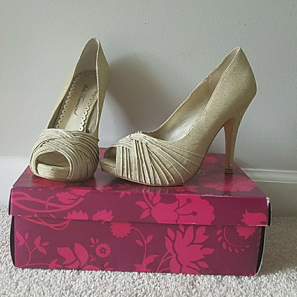 Lulu Townsend Platinum Gold Heels
